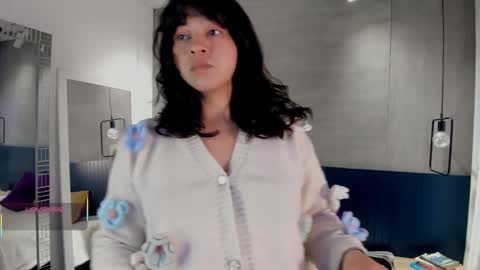 velvettease_ online show from April 6, 12:39 pm