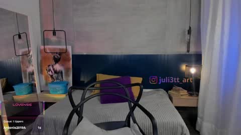 velvettease_ online show from June 5, 1:38 pm
