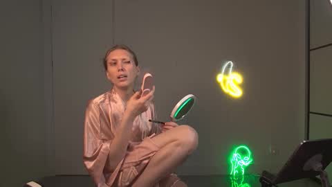 VelvetTGirl online show from March 30, 9:37 pm