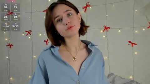 VelvetVine online show from April 12, 9:35 am