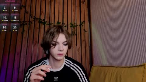 u can call me martin or vengy3 online show from April 20, 8:34 pm