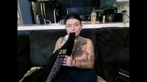 VentressInk online show from January 5, 5:27 pm