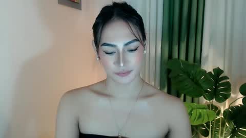 Venus Sunrise Bombshell online show from November 7, 8:44 pm