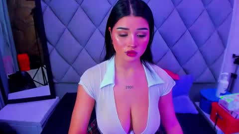 Venusowen  online show from December 20, 3:19 pm