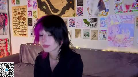 Erica online show from May 30, 8:18 pm