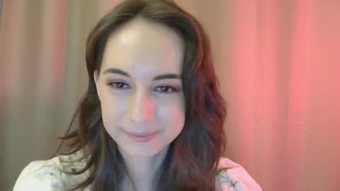 Una online show from September 27, 3:43 pm