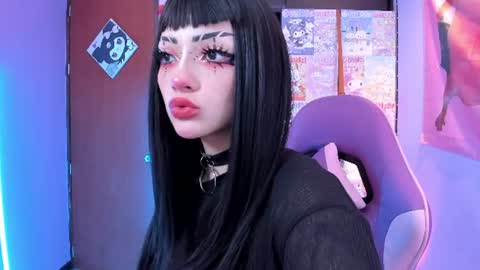     online show from June 21, 8:04 pm