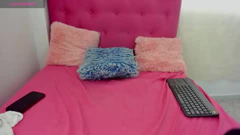 Veronica online show from March 16, 5:28 pm