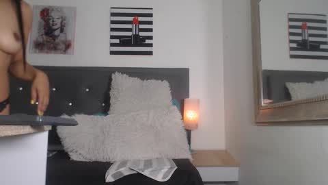 Veronica online show from February 3, 7:18 pm