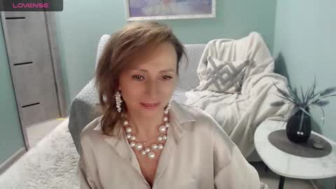 Helen online show from October 11, 6:51 am