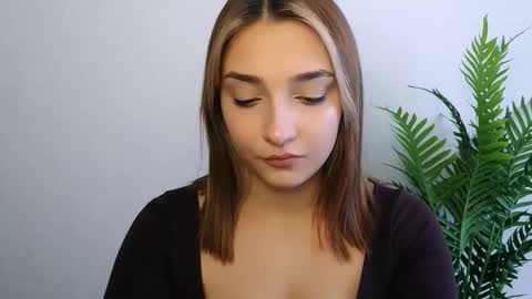 Ana online show from March 12, 1:04 pm