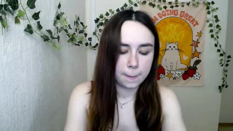 veryveryvery_shy online show from February 26, 7:56 am