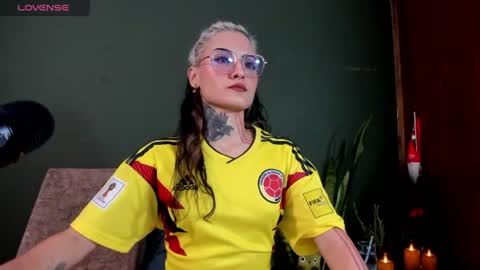 natalia gomez online show from June 18, 10:04 pm