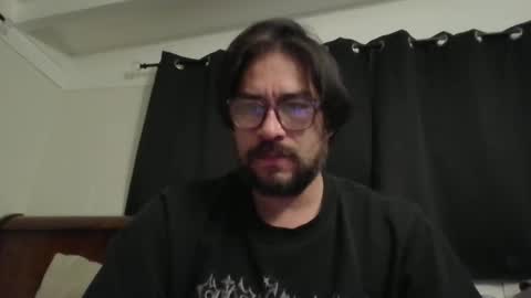 Snapshot of vesturelove chatting on November 1, 8:13 am vesturelove online show from November 1, 8:13 am