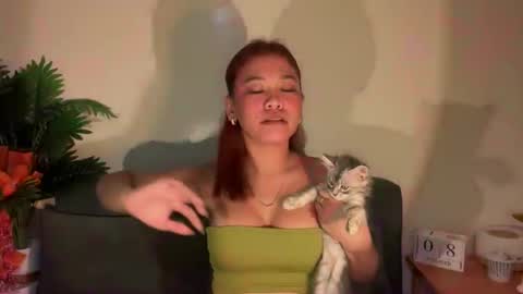 via_olala online show from October 8, 6:03 pm