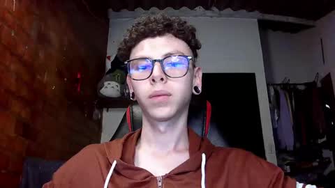 Vicent Brais online show from February 16, 1:03 am