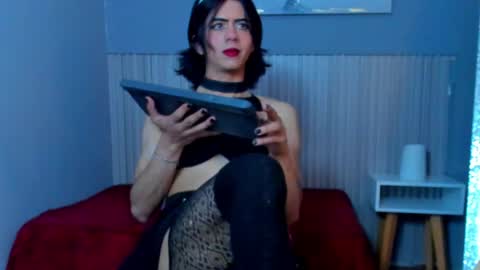  Vicky  online show from May 15, 5:20 pm