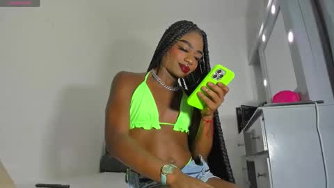 vicky manuela online show from January 17, 4:00 am