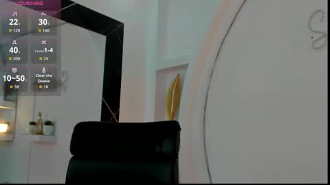 vicky_hottman online show from April 12, 2:32 pm