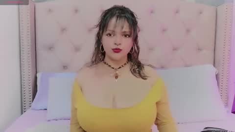 victoria_cherry_ online show from March 19, 11:37 am