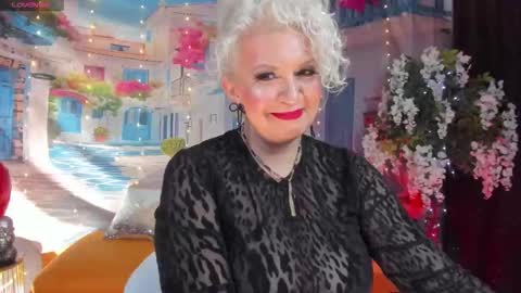 diorvictoria9 online show from October 22, 3:57 pm