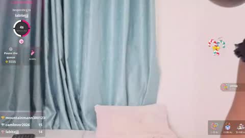 victoria_fallss online show from June 5, 8:09 am