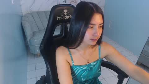 Victoria online show from May 8, 1:50 pm
