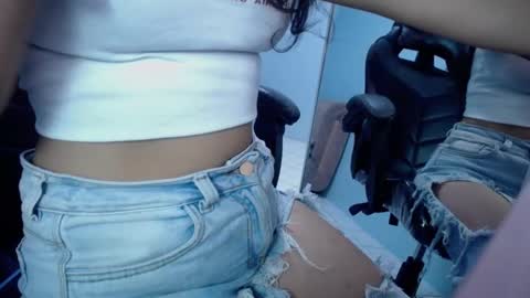 Victoria online show from November 7, 1:13 pm