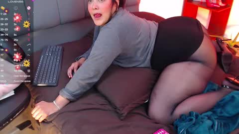 Snapshot of victoria_monteroo chatting on September 14, 3:53 am Call me Vic online show from September 14, 3:53 am