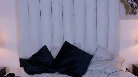 victoria_queen2 online show from November 4, 2:02 am