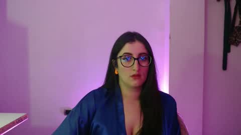 Victoria online show from December 22, 8:59 pm