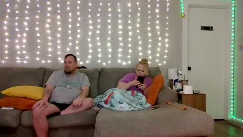 Victoria and Jesse online show from March 12, 4:19 am