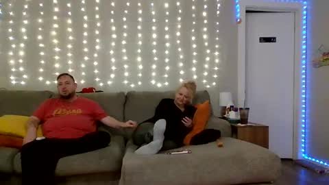 Victoria and Jesse online show from March 10, 3:34 am