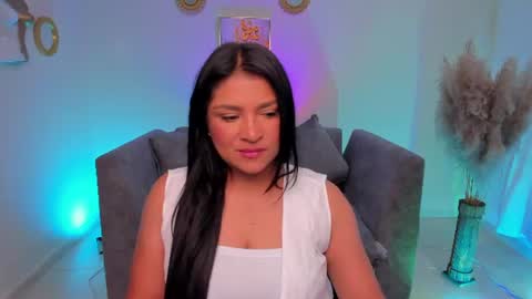 victoriabaker_x online show from July 27, 7:33 pm