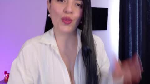 Snapshot of victoriahot_23 chatting on September 9, 7:58 pm Kim 3 online show from September 9, 7:58 pm