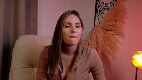 VictoriaNova online show from February 25, 7:17 pm