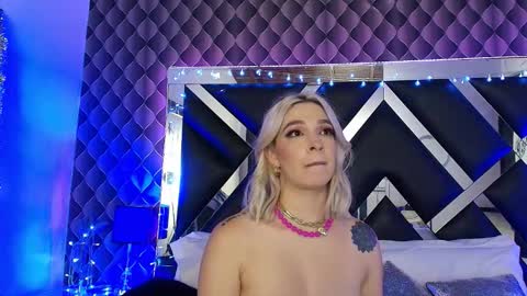 victtoria lee online show from February 28, 10:03 pm