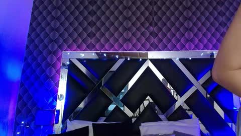 victtoria lee online show from March 7, 11:27 pm