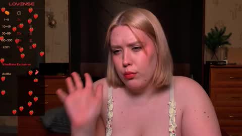 viesica_ online show from February 25, 2:59 am