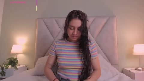 VIOLET MOON online show from February 11, 7:18 pm