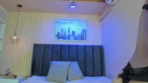 Viiolett online show from November 14, 10:11 pm