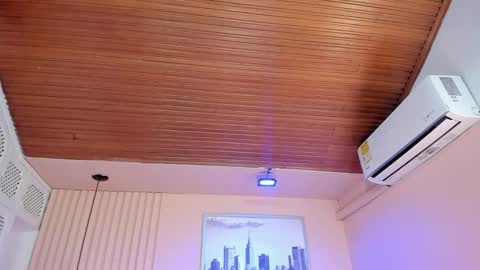 Viiolett online show from January 18, 8:51 pm