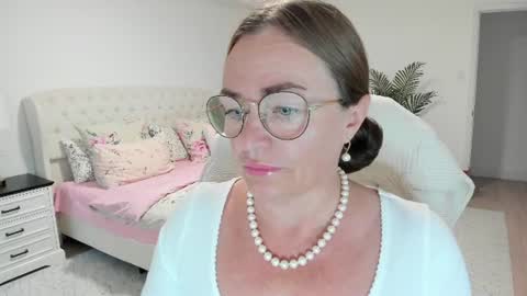 Ukrainian-woman online show from July 23, 11:08 am