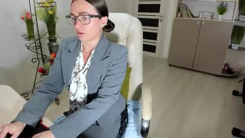 Ukrainian-woman online show from December 21, 3:40 pm