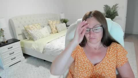 Ukrainian-woman online show from June 6, 11:16 am