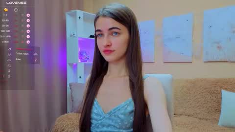 vikiberry online show from November 7, 6:05 am