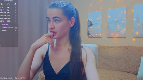 vikiberry online show from March 22, 11:03 am