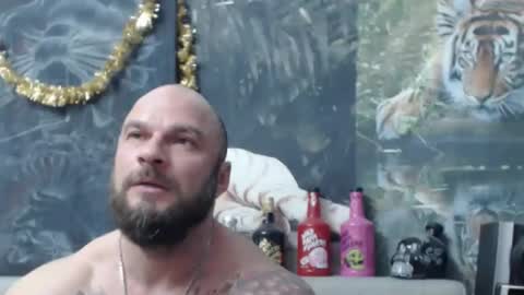 viking online show from April 3, 6:37 pm