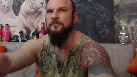 Snapshot of viking_me chatting on March 1, 7:15 pm viking online show from March 1, 7:15 pm