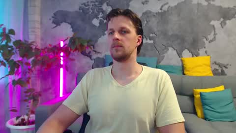 vikingchrisss online show from April 4, 10:22 am